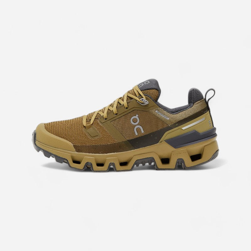 On Running Women's Cloudwander Waterproof