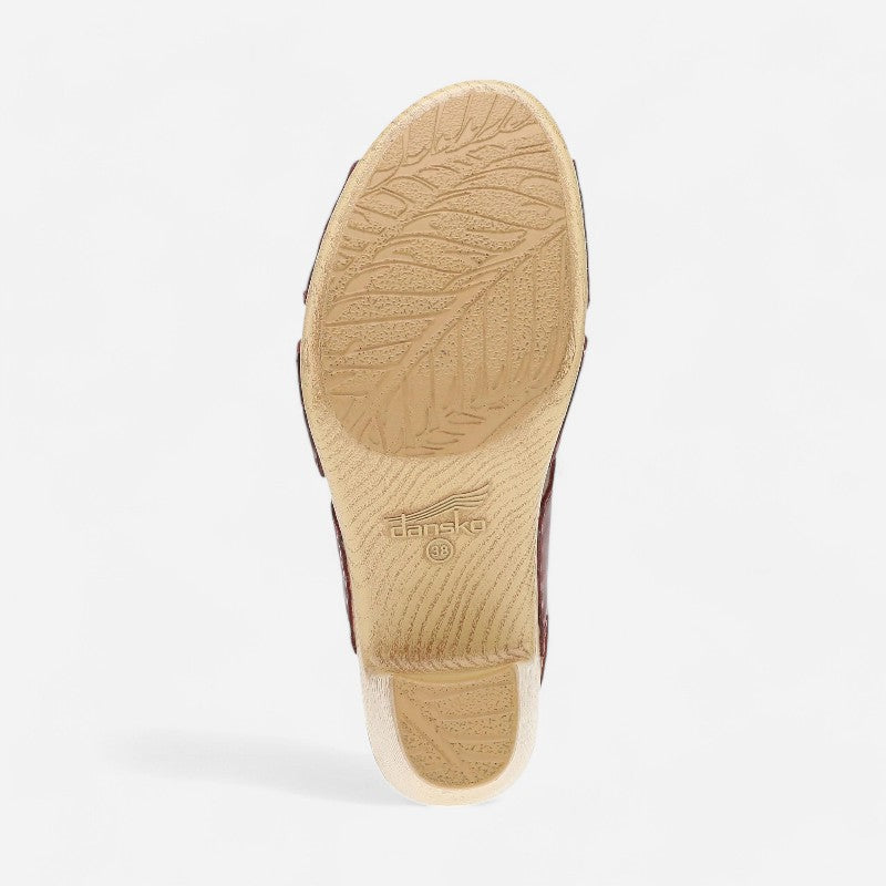 Tatiana Wine Pull Up