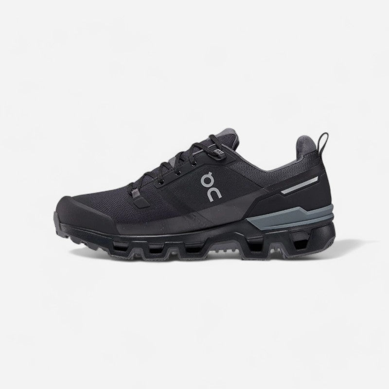 On Running Women's Cloudwander Waterproof