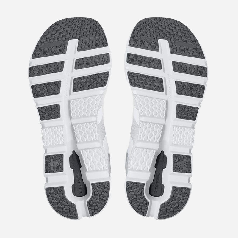 On Running Women's Cloudrunner