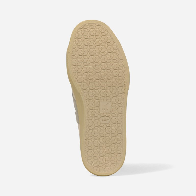 Veja Campo Leather