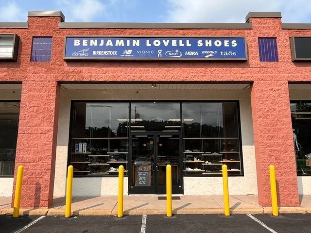 Benjamin Lovell Shoes Spring House storefront