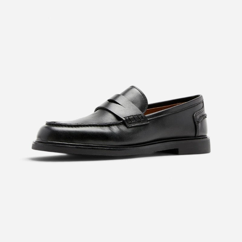 Magnet Black Leather