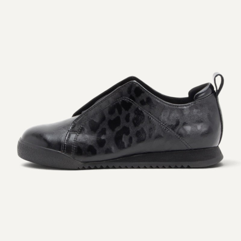 Reah Mirage Black