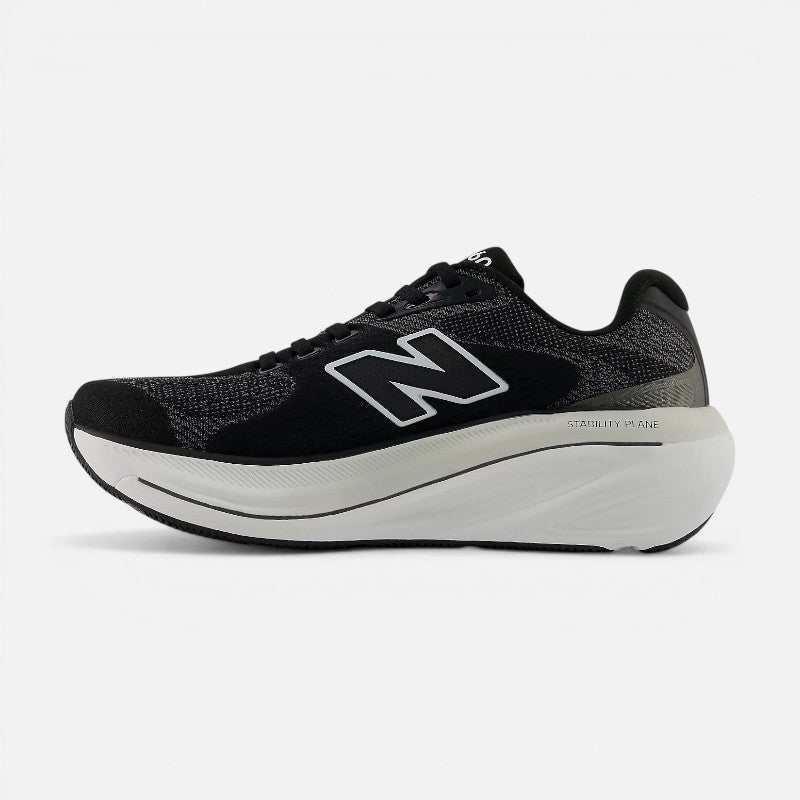 FRESH FOAMX 860V15 BLACK/WHITE