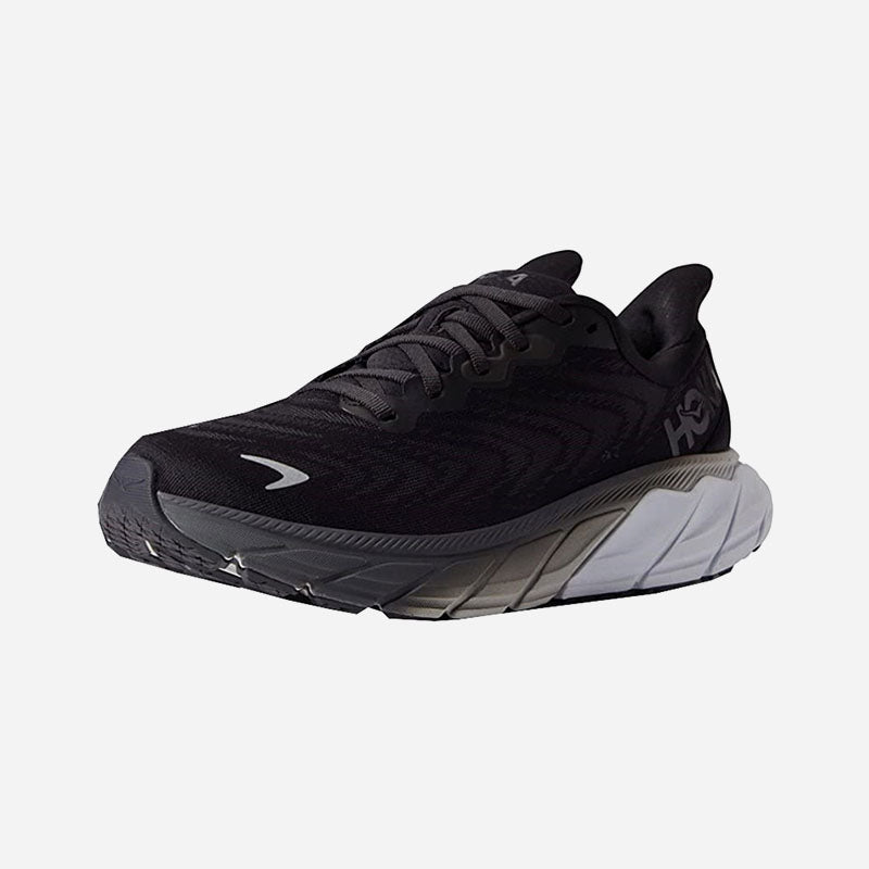 Hoka Arahi 6