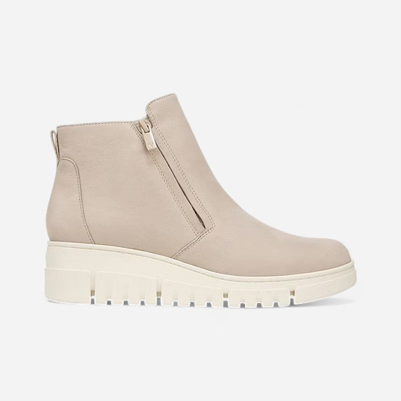 Uptown Sur Oatmeal Suede