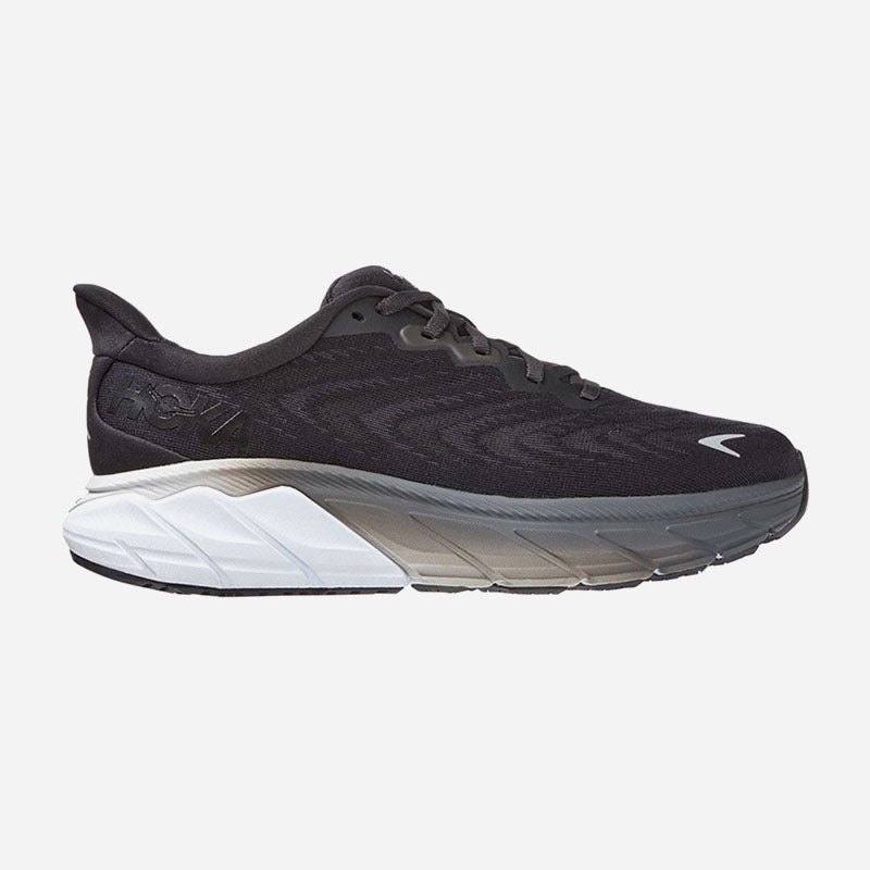 Hoka Arahi 6
