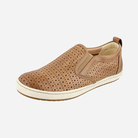 Taos Footwear Court