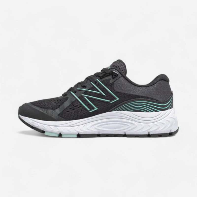 840 V5 Black/Storm Blue