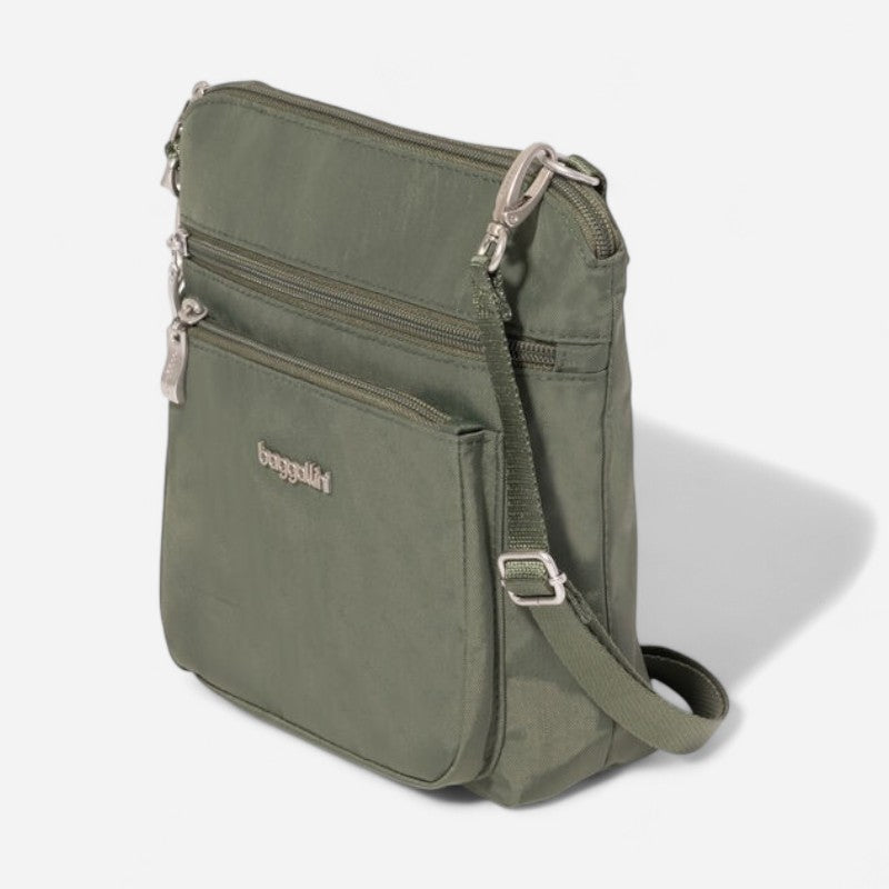 Baggallini Modern Pocket Crossbody