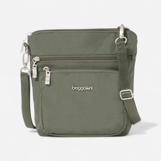 Baggallini Modern Pocket Crossbody