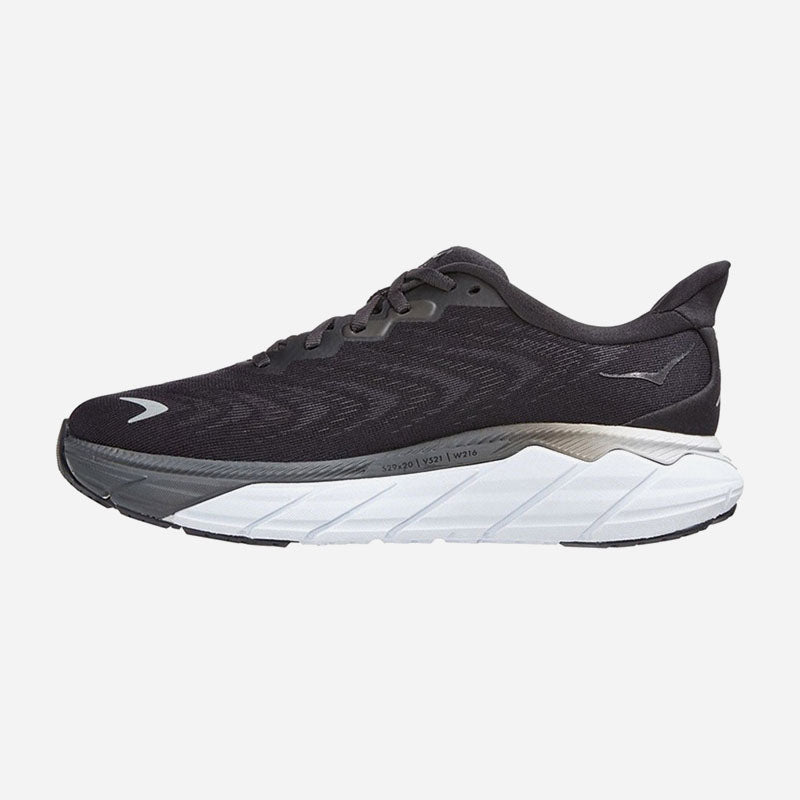 Hoka Arahi 6