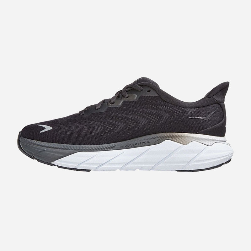 Hoka Arahi 6