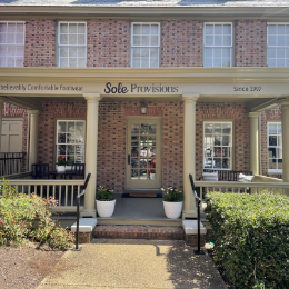 Williamsburg, VA storefront